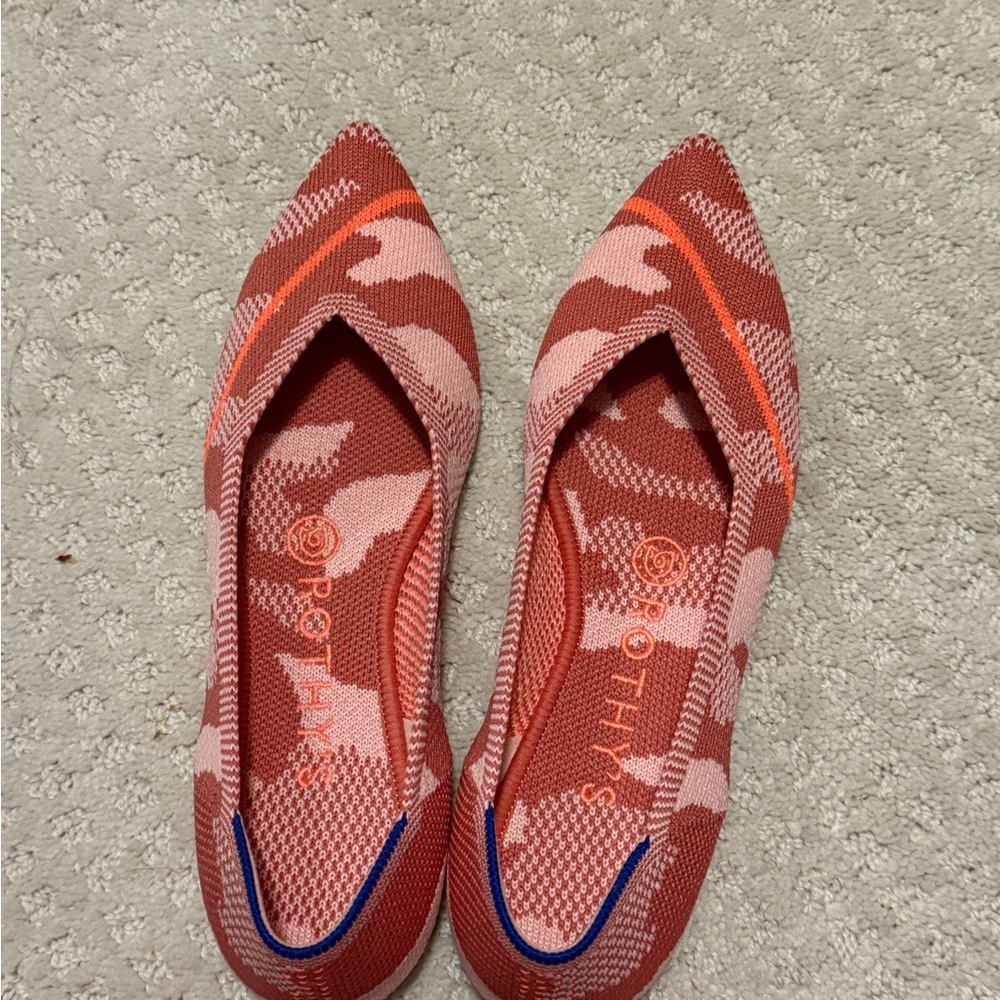 Rothy's Women's pink camo pointed toe flats